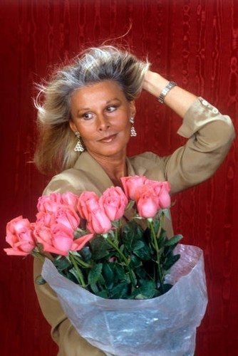 Portrait italian actress - italian,